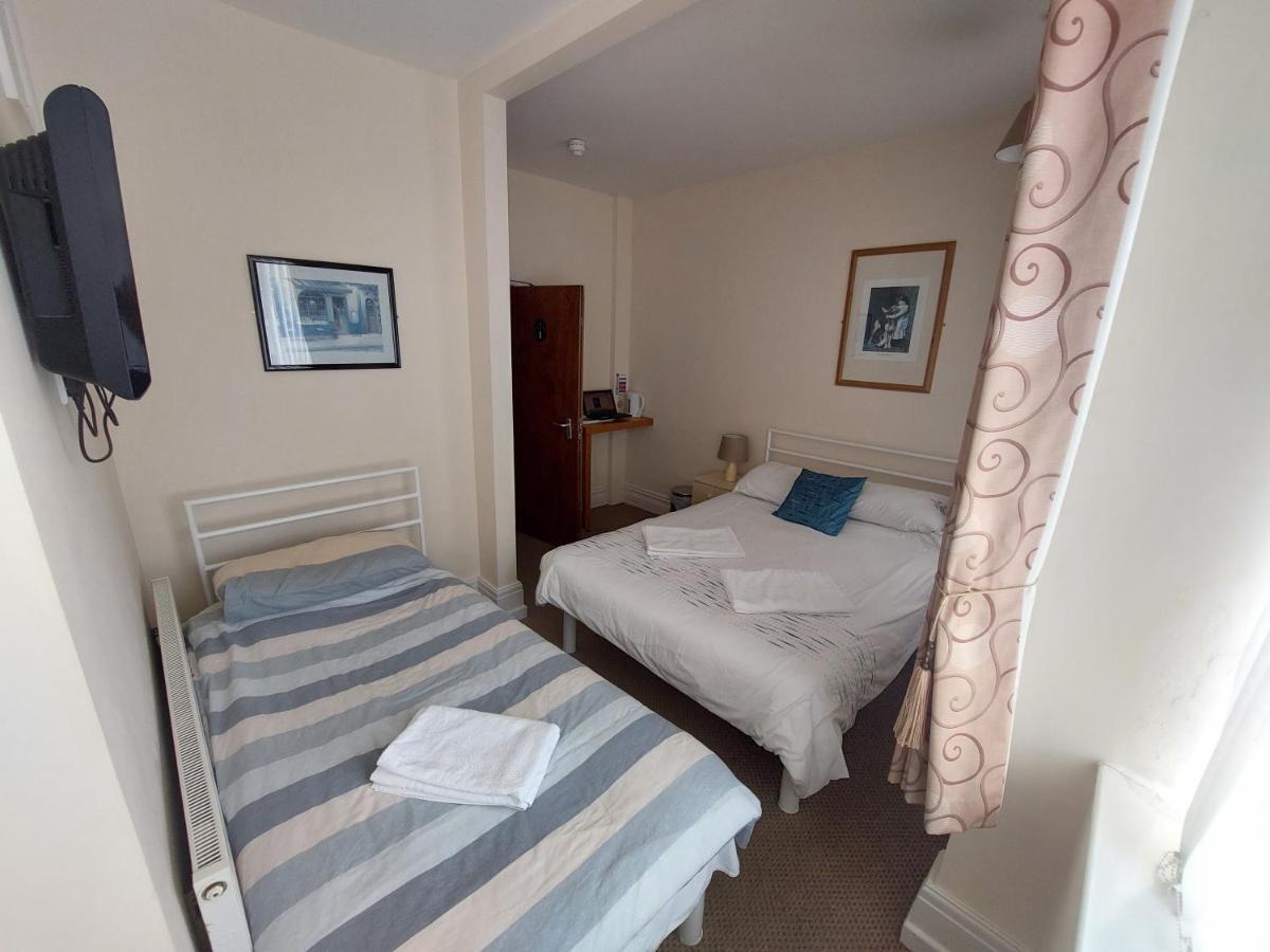 Tsd Guest House Blackpool Exterior photo
